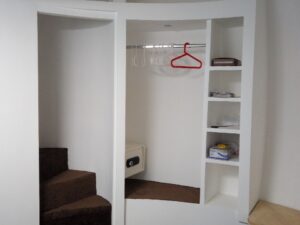 Круглый дом внутри фото — функциональное зонирование круглого дома.